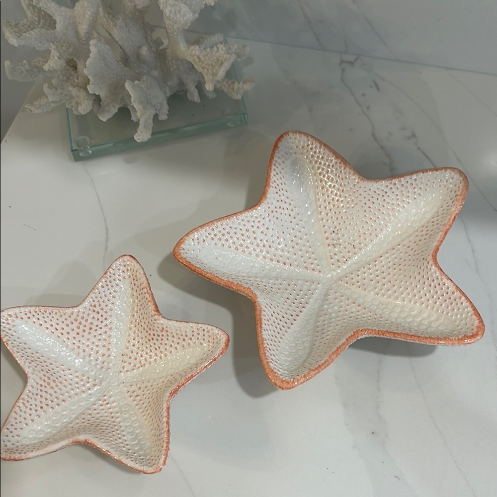 Starfish Shaped Decorative Bowls. Set of 2. Color white/peach.